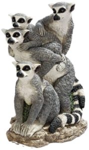 Gartenfigur Lemuren Familie mit Kind