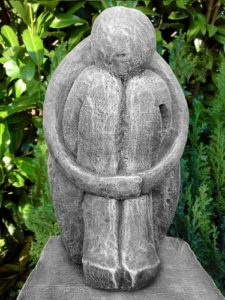 Abstrakte Skulptur Single Schiefergrau