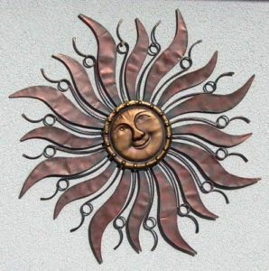 Sonne aus Metall - Wandschmuck Anhänger 96 cm