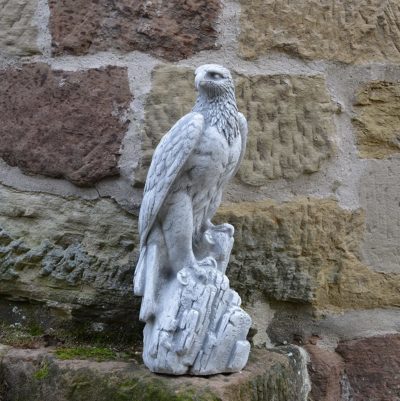 Steinfigur Adler Gartenfigur, Deko Adler aus Stein