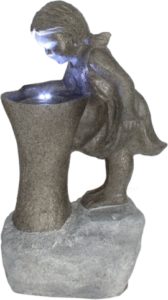 Gartenbrunnen Mädchen mit Pumpe